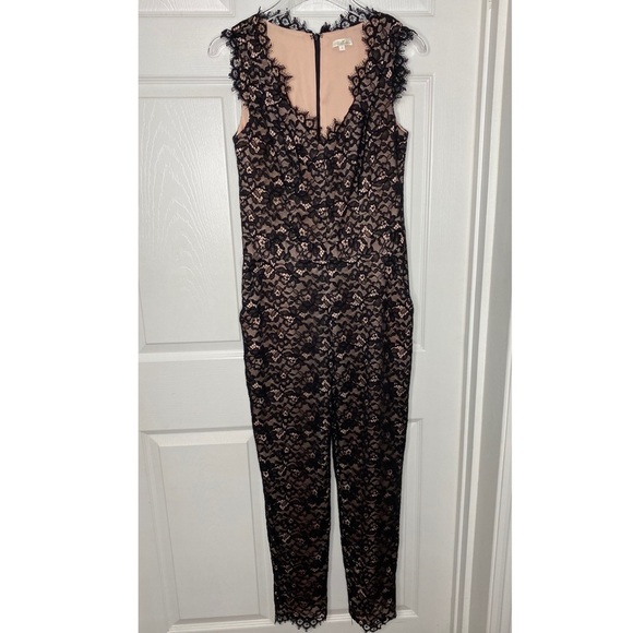 Shoshanna Lace Jumpsuit Romper perfect forCocktail Blacktie Party Sz 4